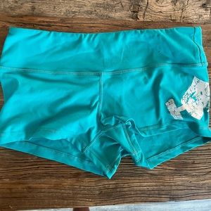 Medium wod bottom shorts- barely worn- aqua color